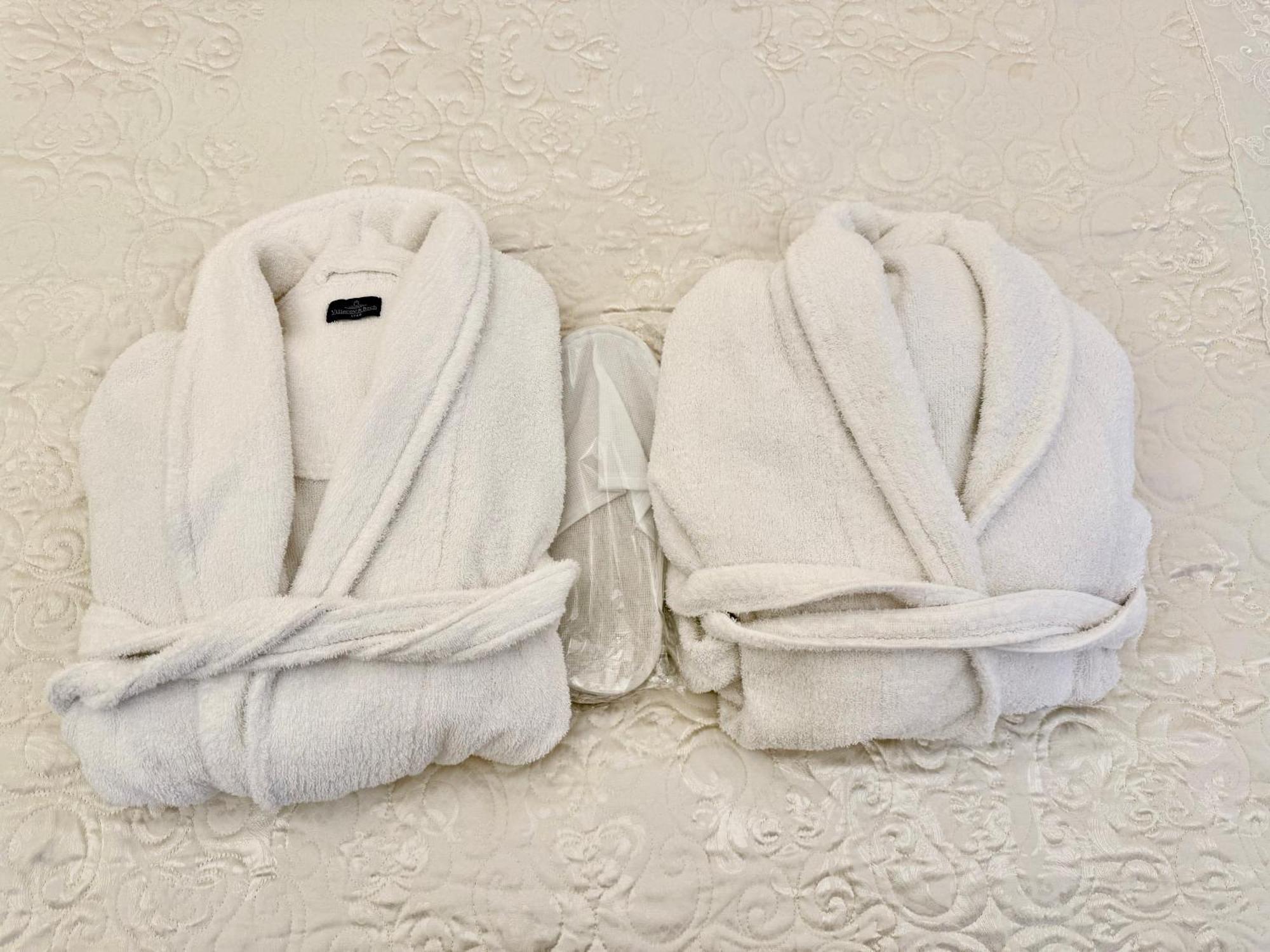 Elegant Apartment In Historical Centre & Free Locked Parking Riga Esterno foto